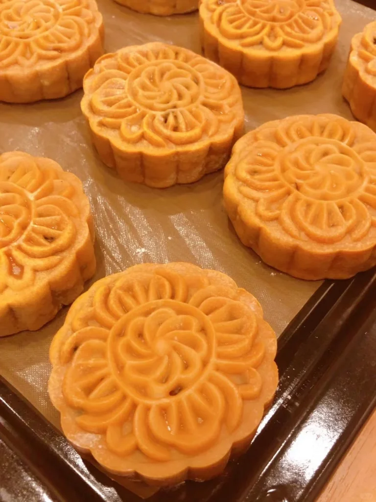 Yu Kung Fu mooncakes